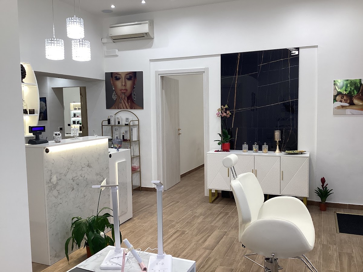 DIVINA Esthetic Center & Permanent Makeup