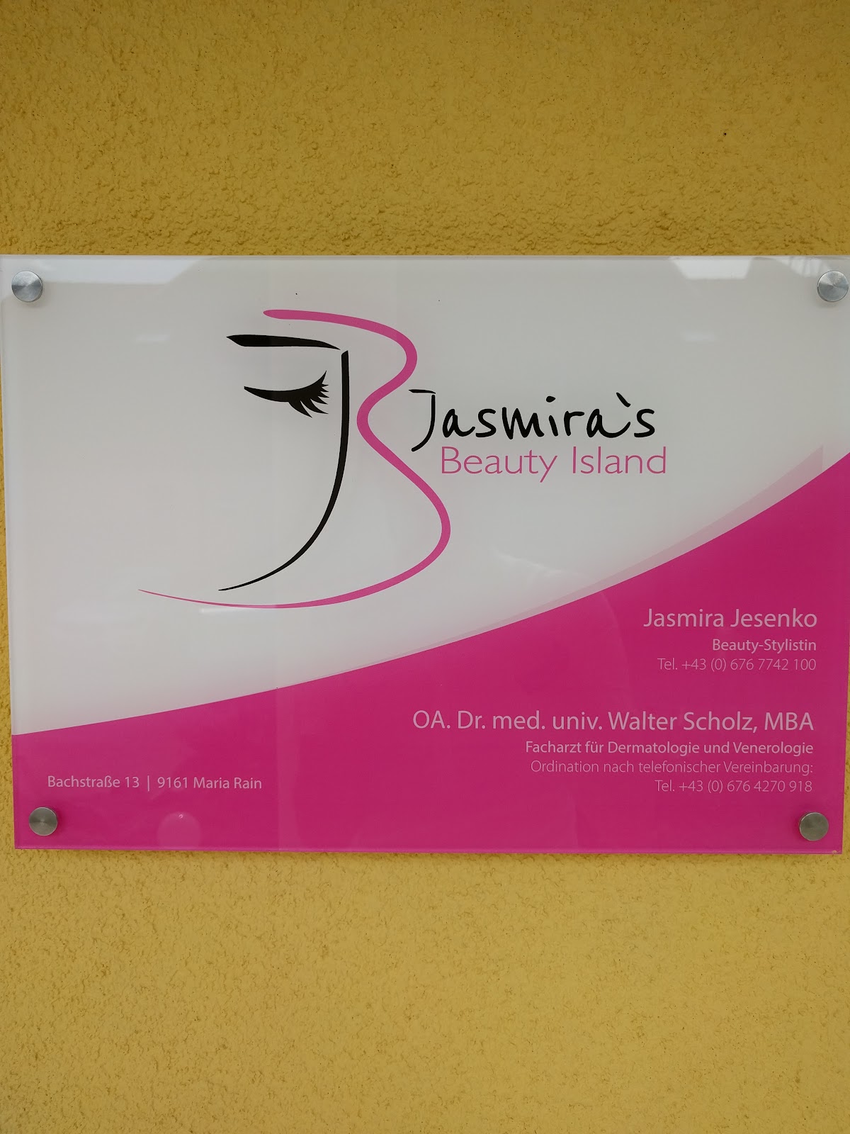 Jasmira's Beauty Island