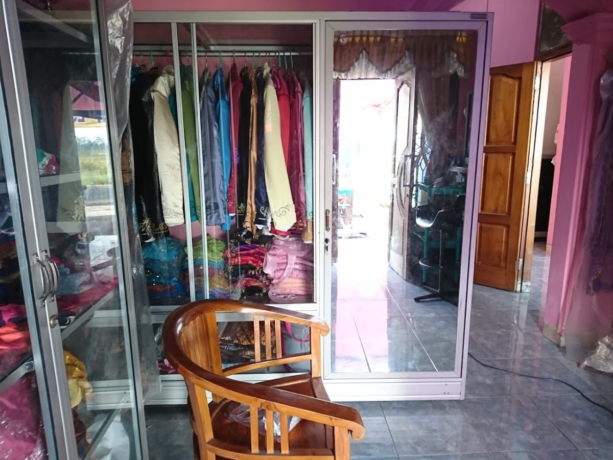 Salon Puji dan rias pengantin