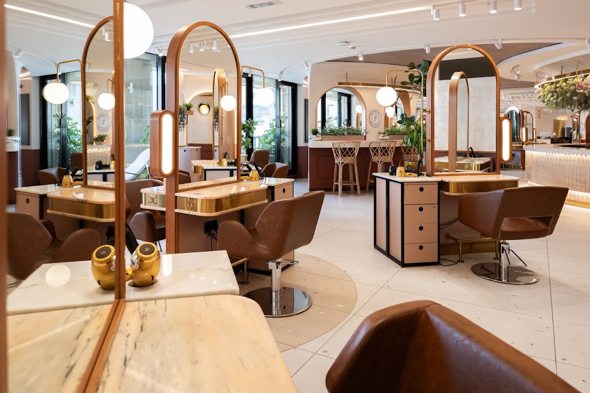 Nail Station - Thuraya Branch