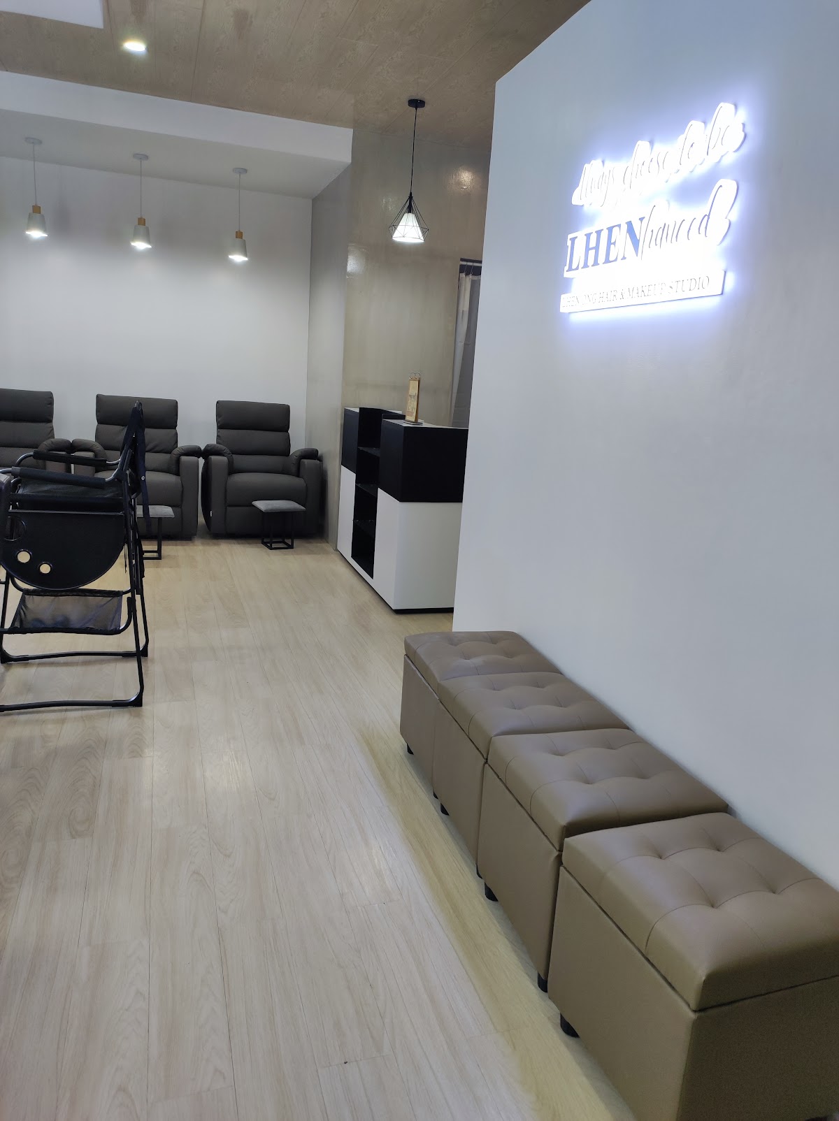Lhen Ong Hair & Make-up Studio