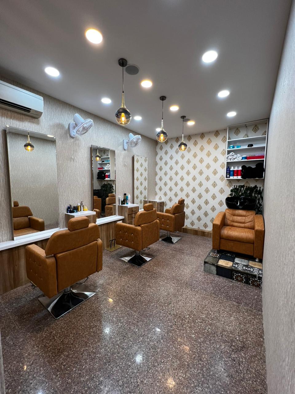 Forever20 Salon & Makeup Studio