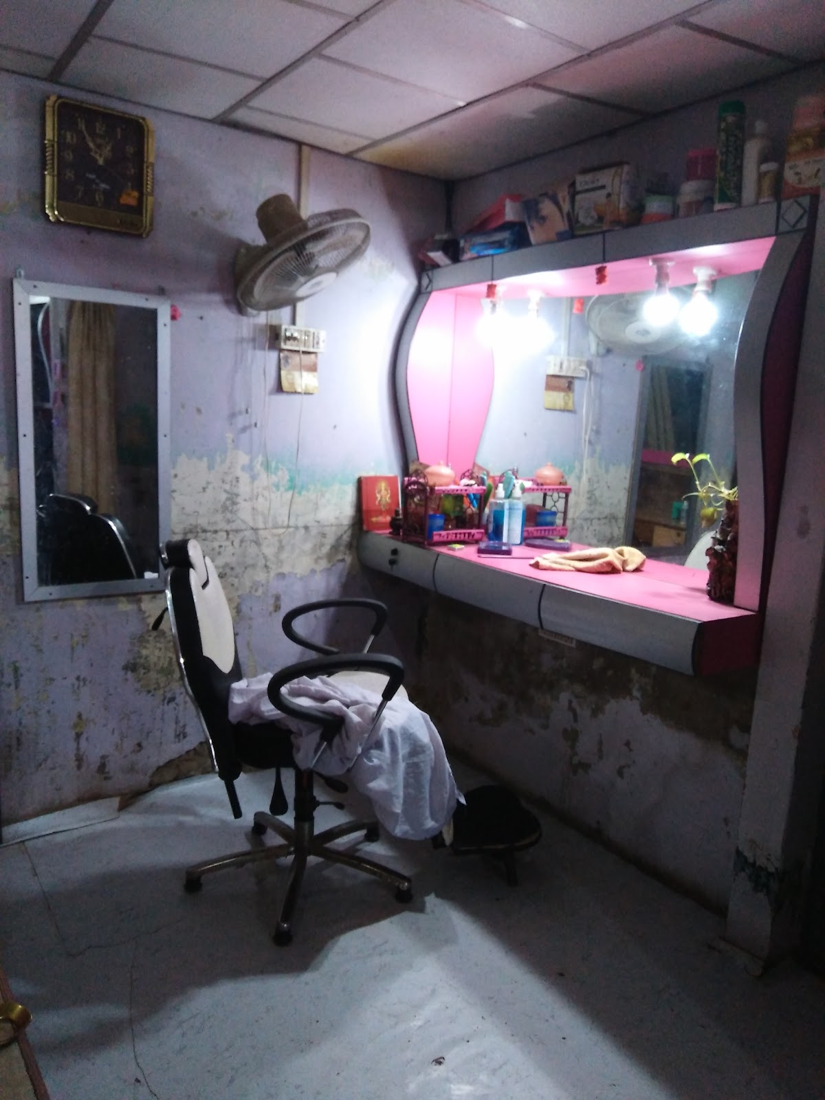 Khushi Beauty Parlour and Training Centre