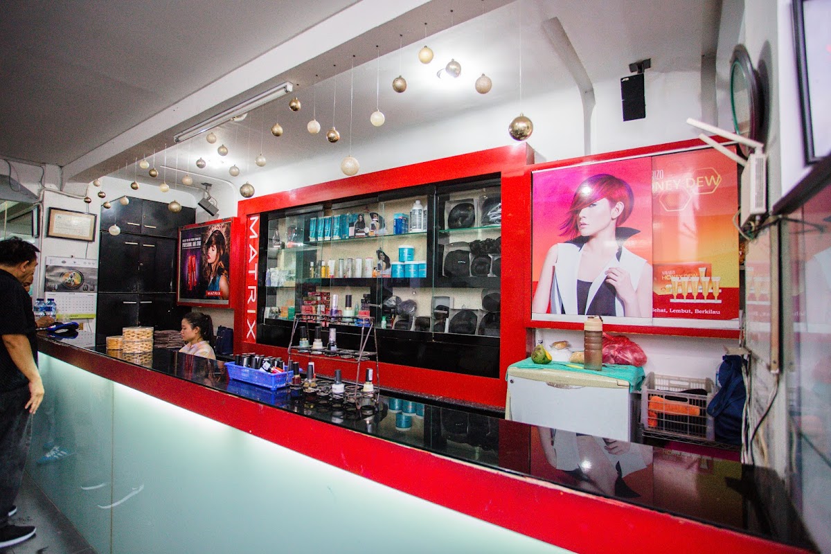 Laris Love Salon