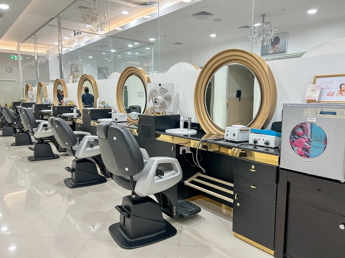 Grand Flora Beauty Salon & Spa - Q1 Mall