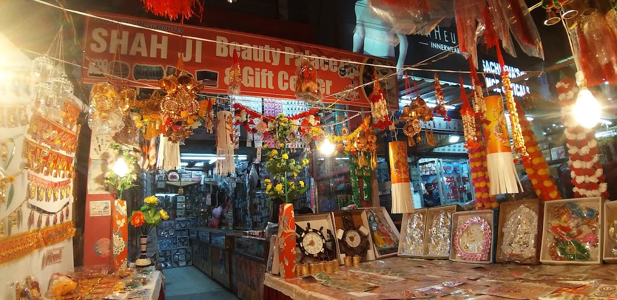 Shah Ji Beauty Palace And Gift Center