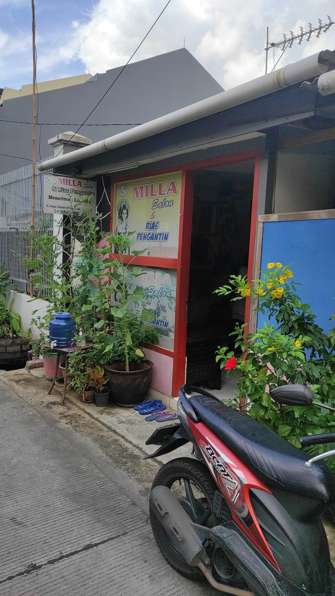 MILLA SALON & RIAS PENGANTIN