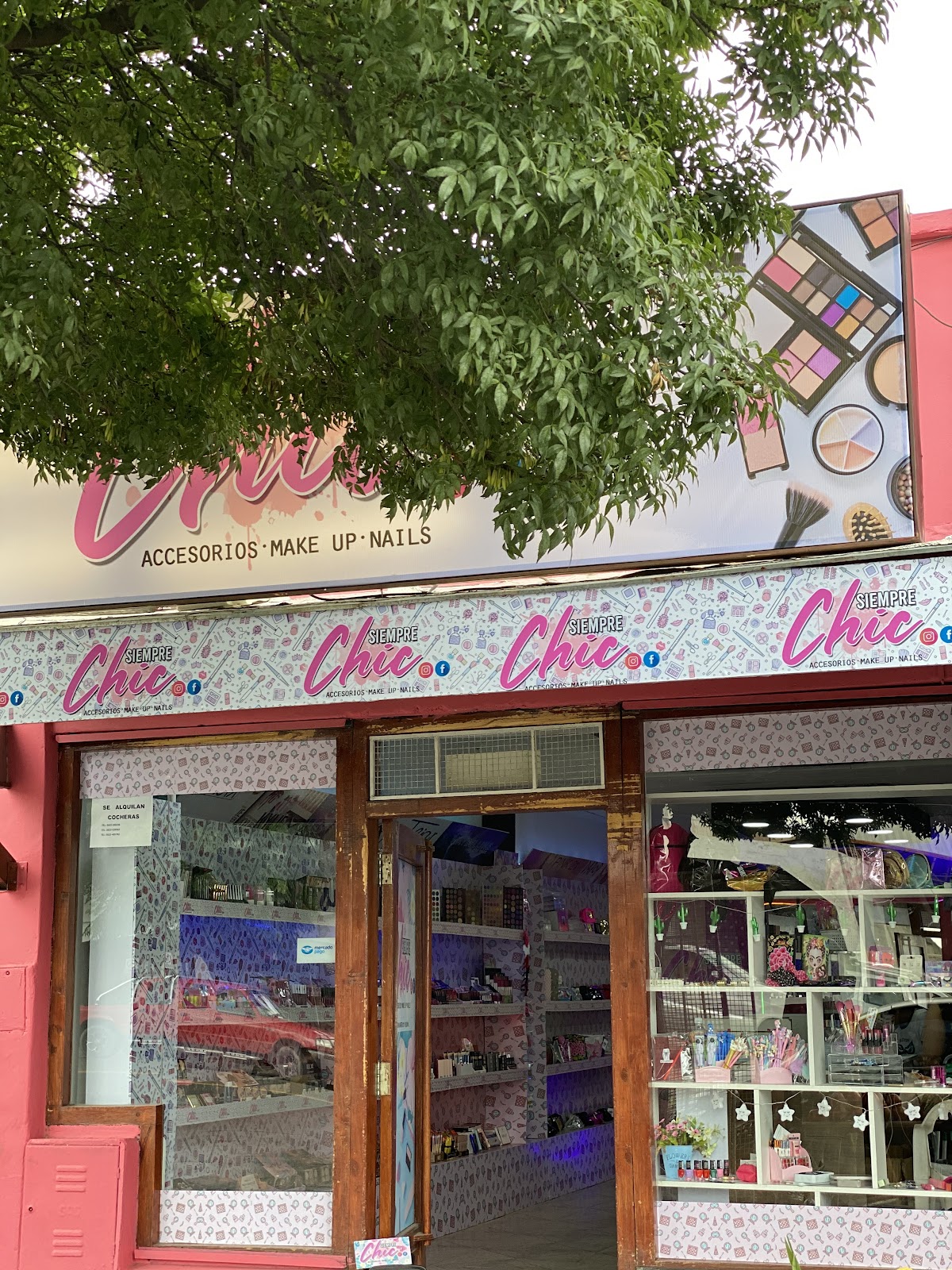 Siempre Chic accesorios Make up nails