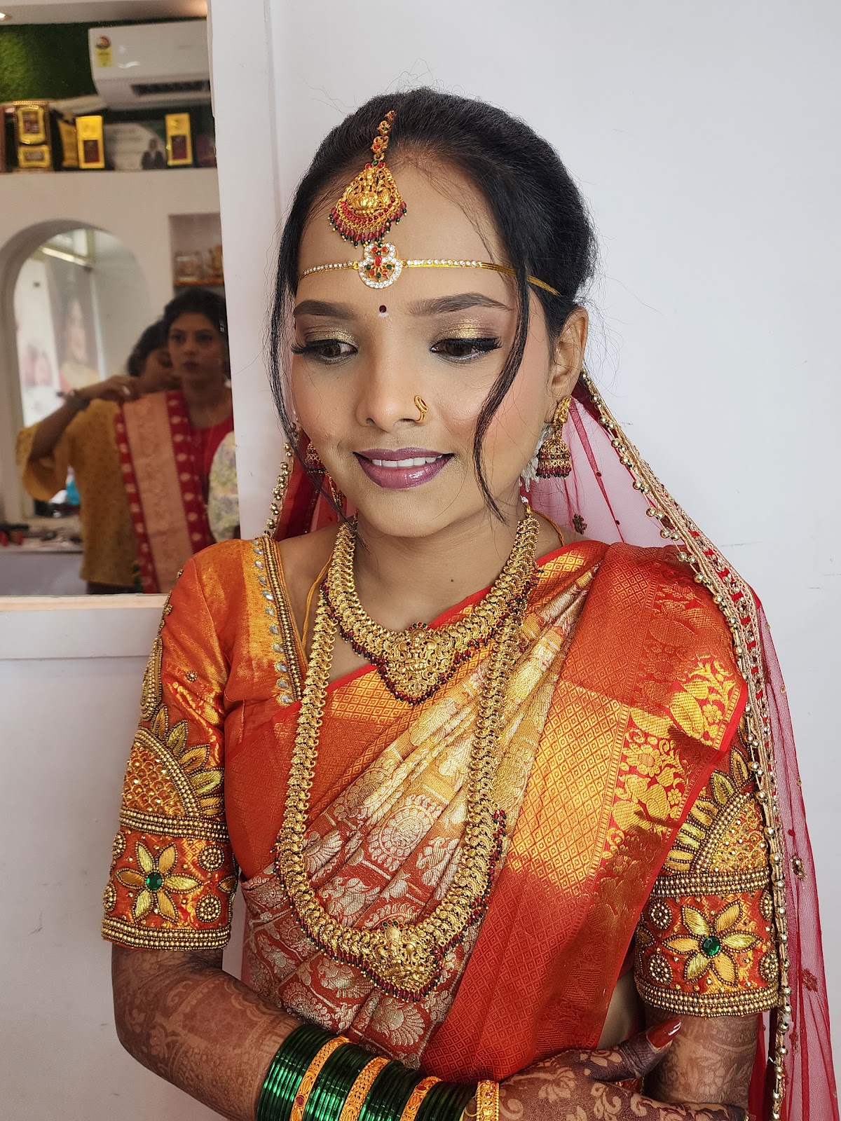 VK Professional Makeup, Hair, Skin and Beauty Studio