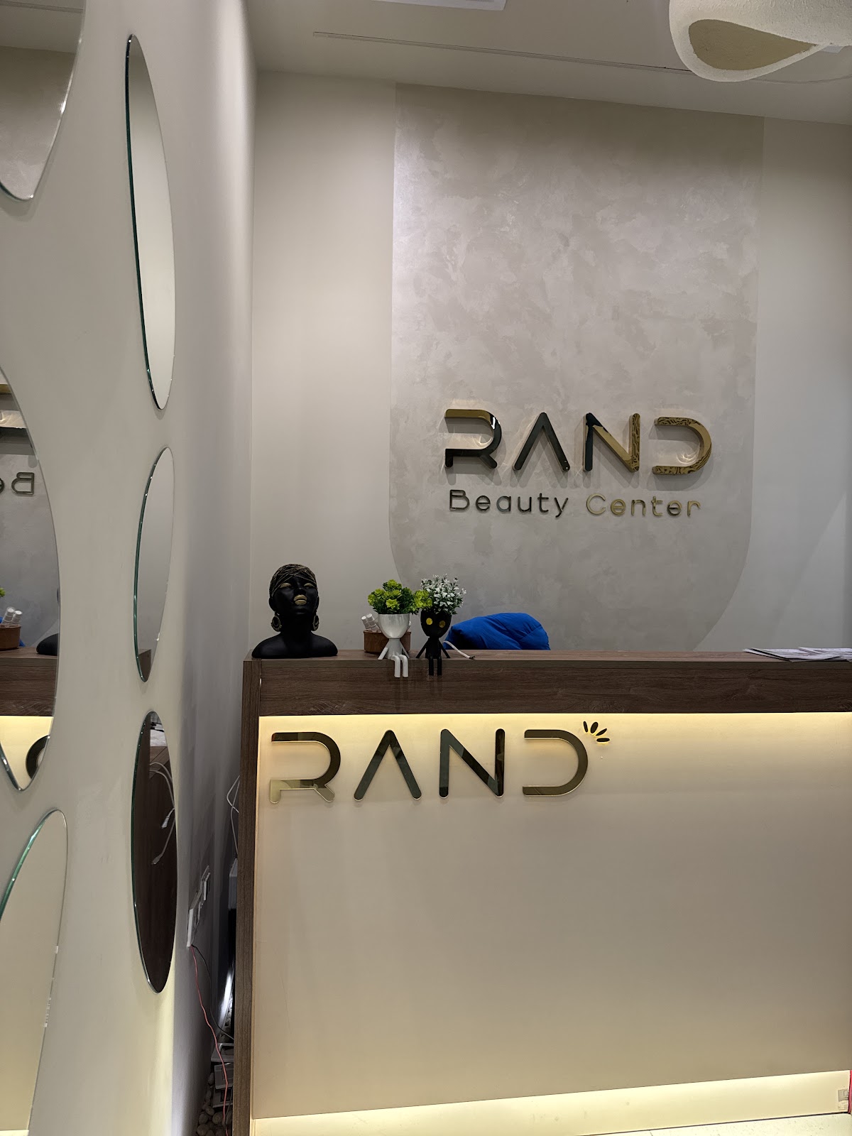 RAND Spa & Beauty Center