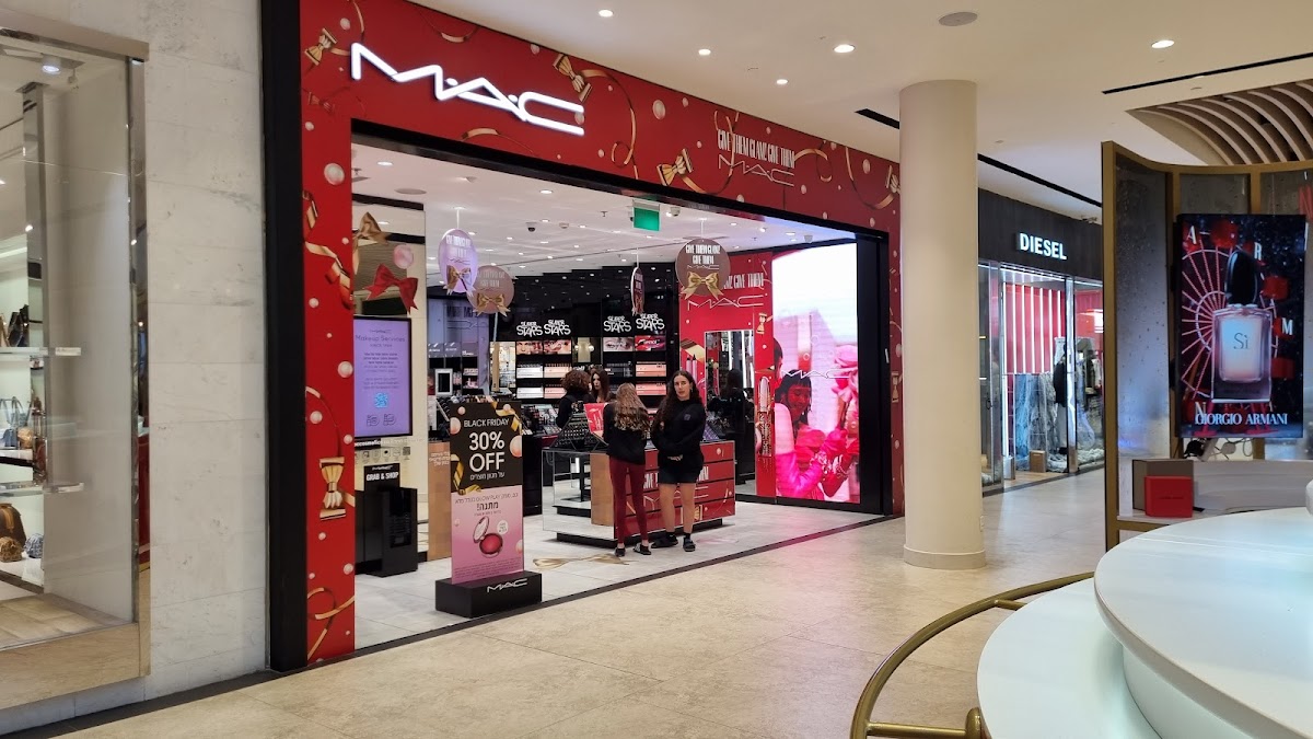 MAC Cosmetics Ramat Aviv
