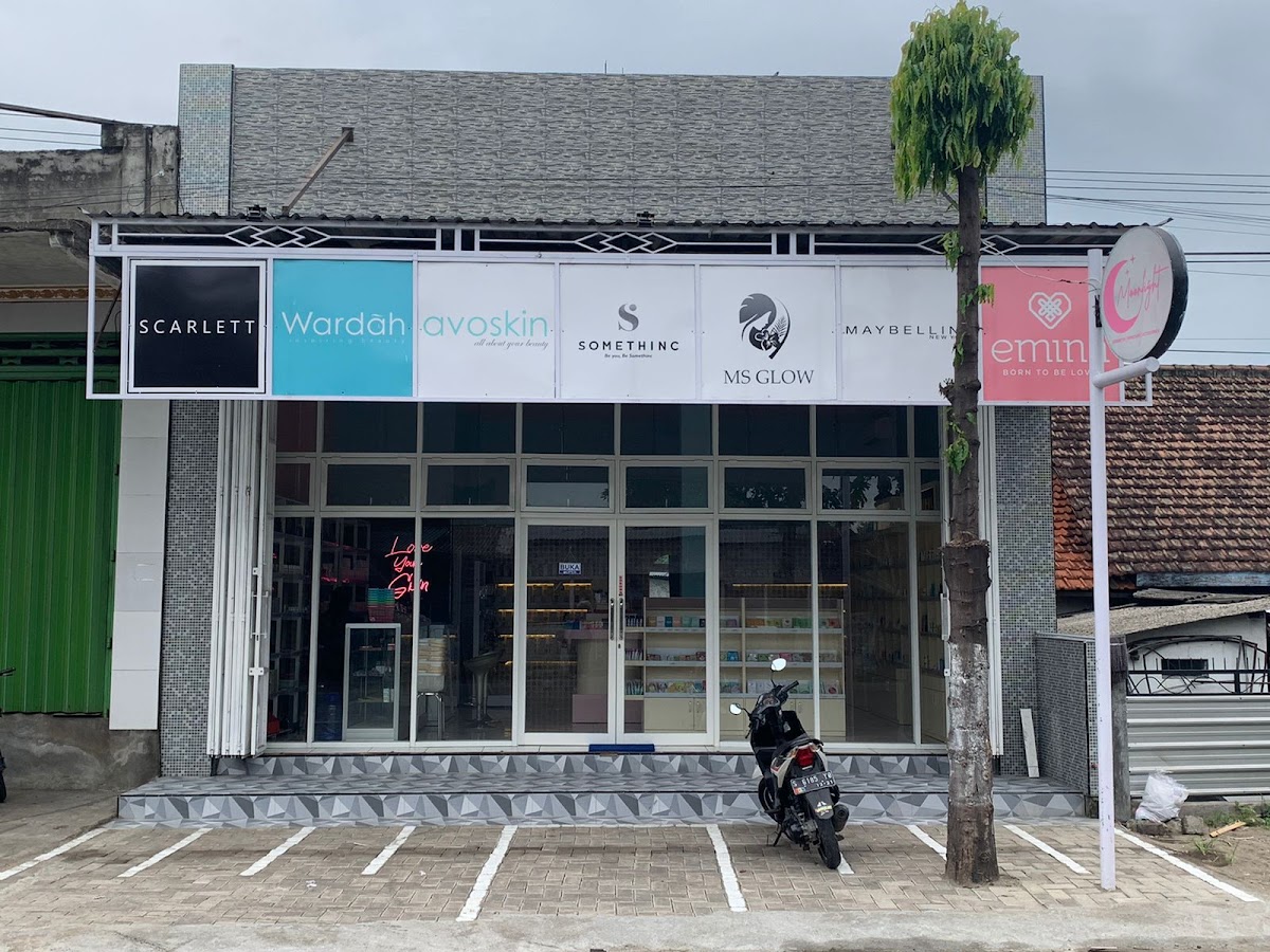 Moonlight Beauty Store