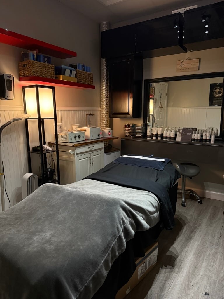 Go Bare Skin Clinic