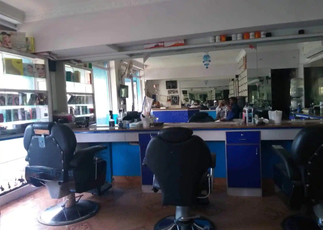 Master Men's Beauty Parlour