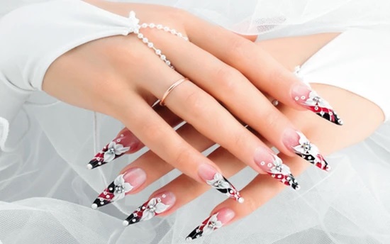 Beauty & Nails by Binh