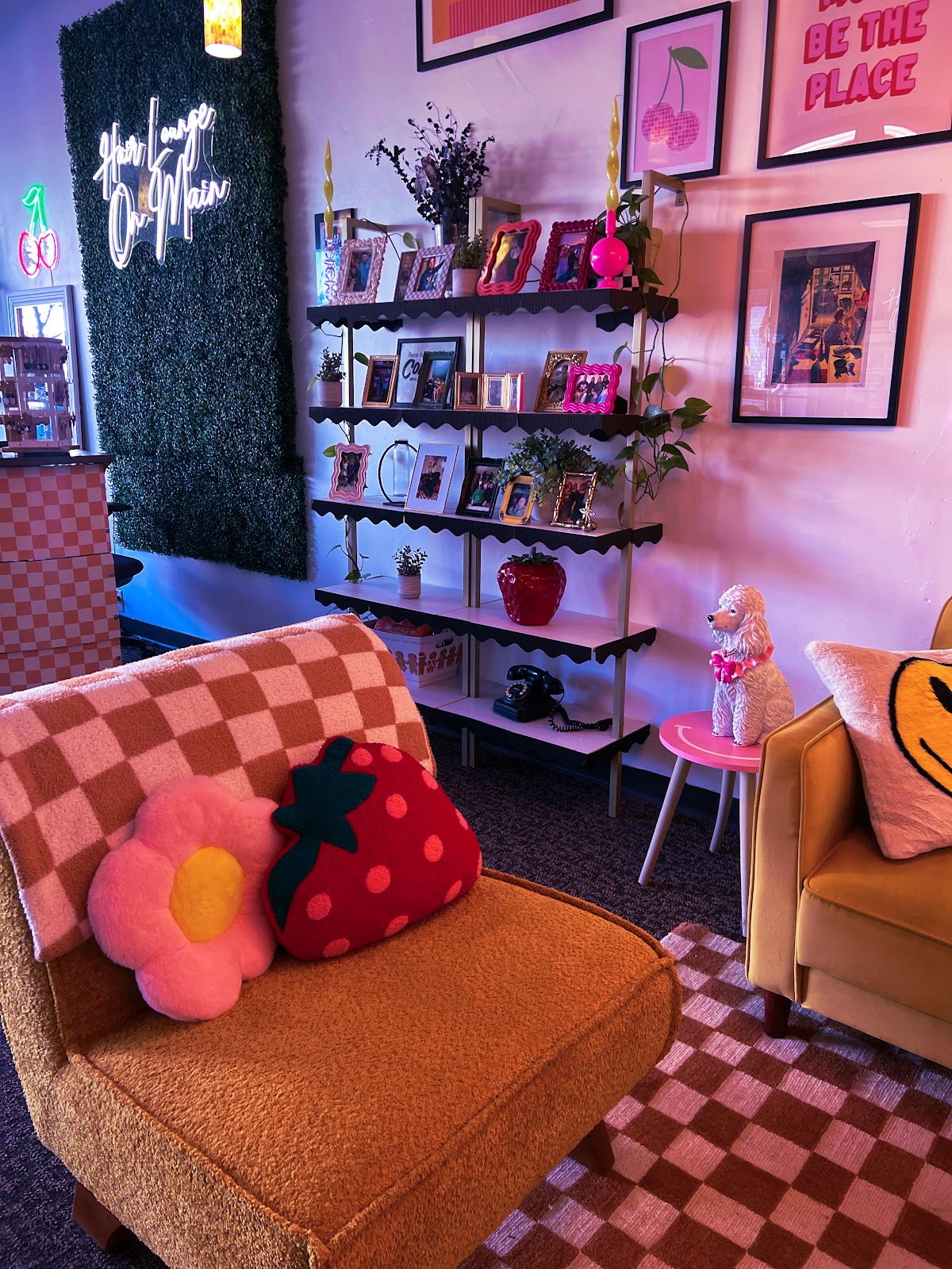 Hair Lounge on Main