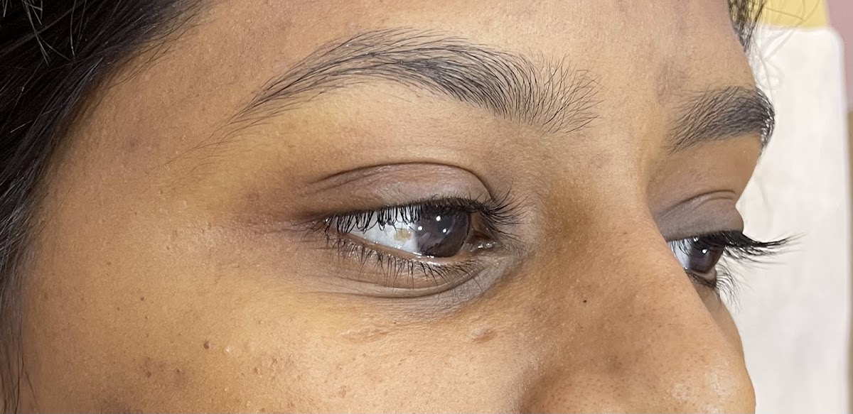 Lajos Permanent Makeup Clinic