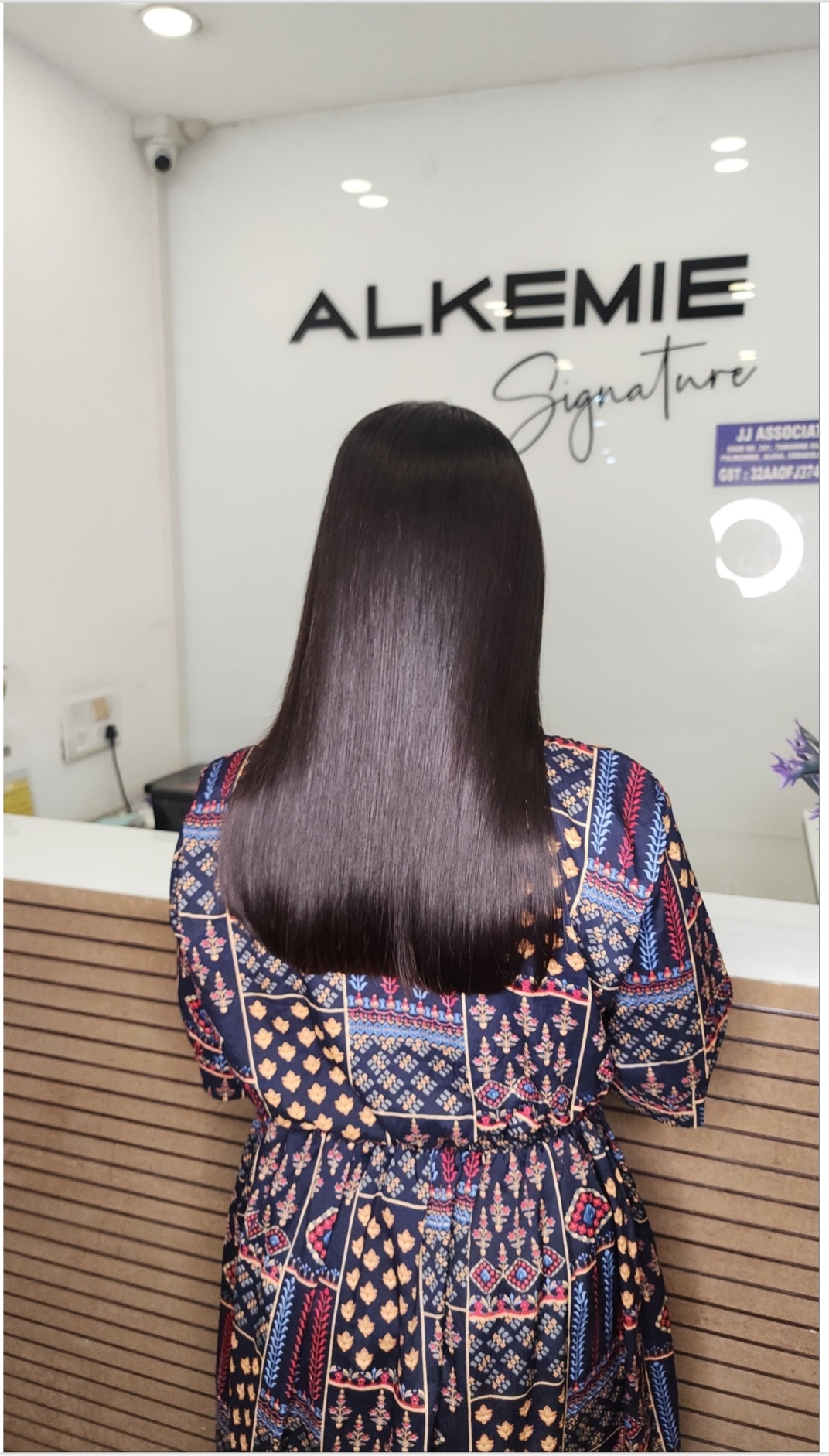 Alkemie Signature Family Salon