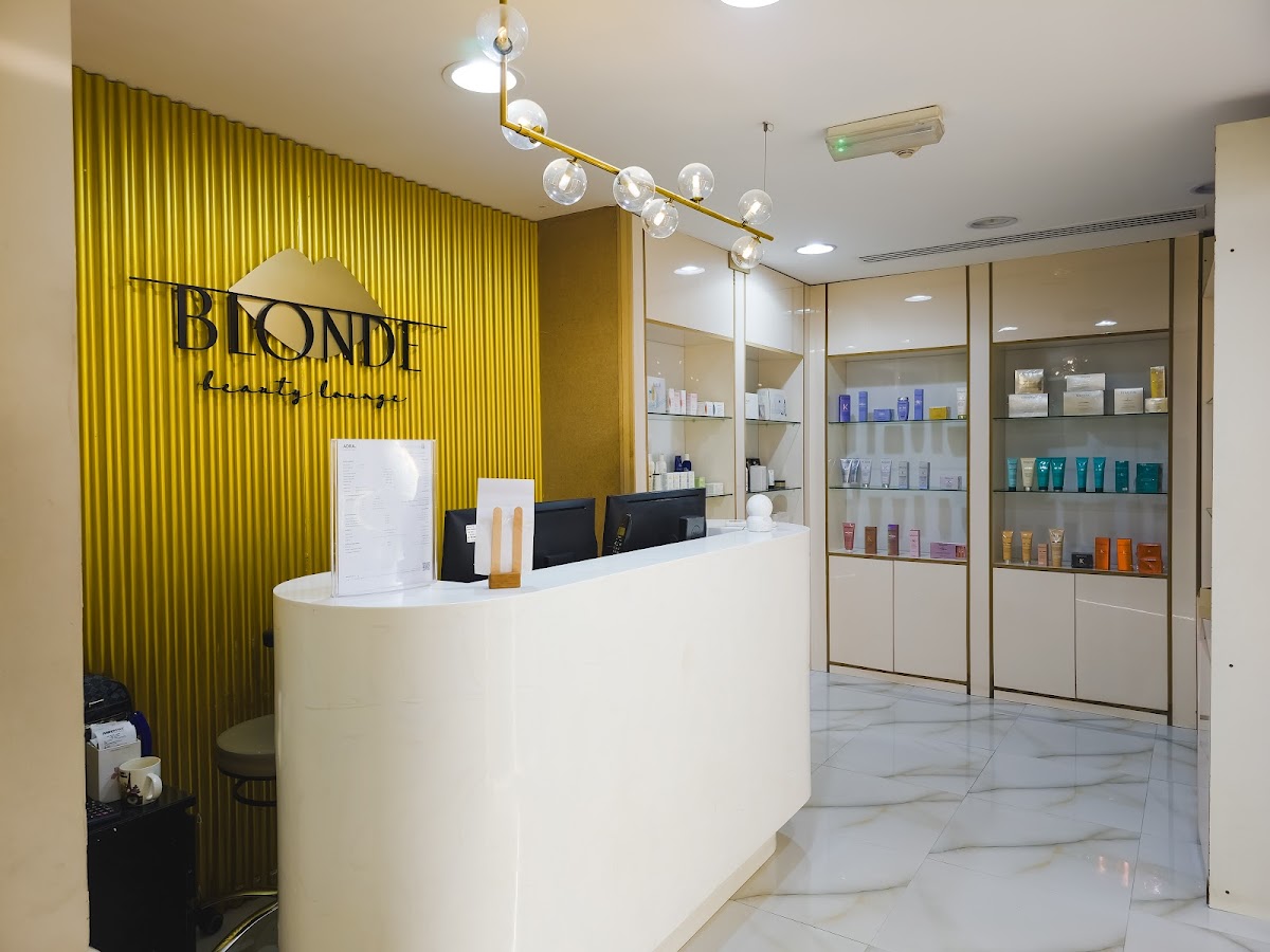 Blonde Beauty Lounge