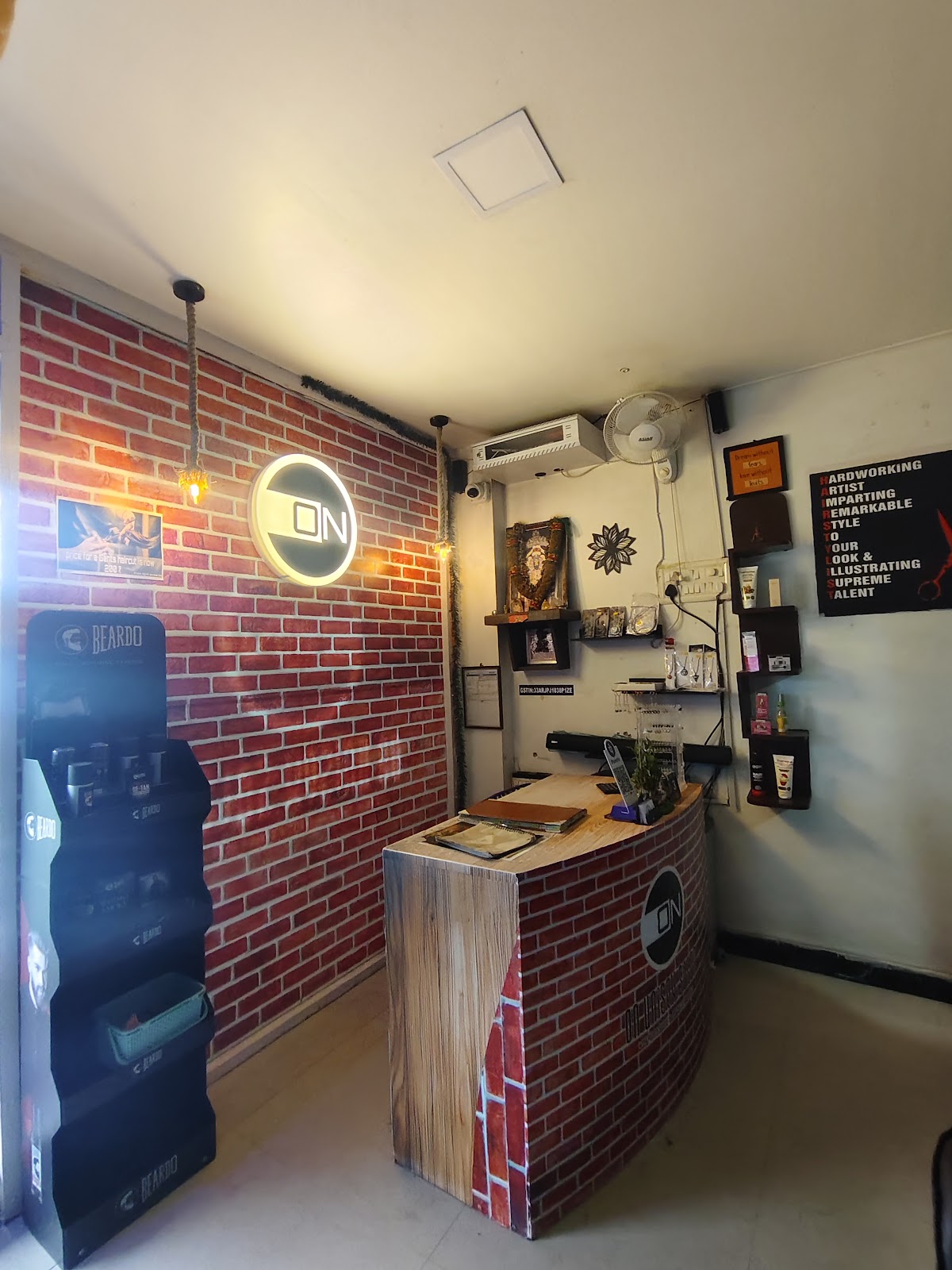 ON unisex salon
