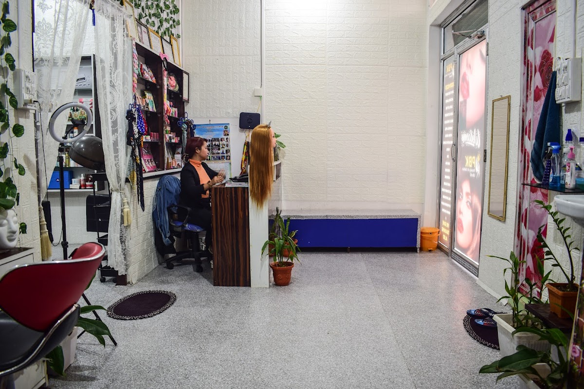 PBK Beauty & Fashion World
