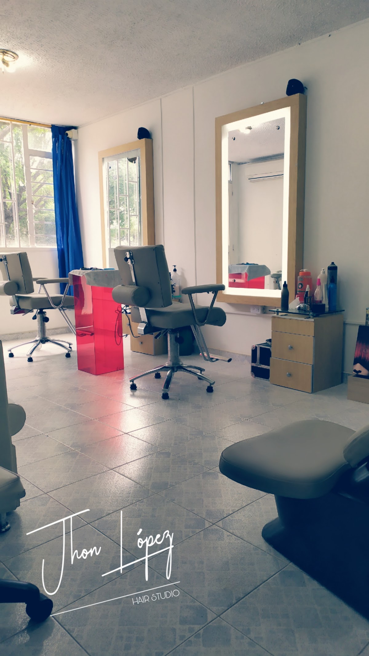 Jhon Lopez Hair Studio