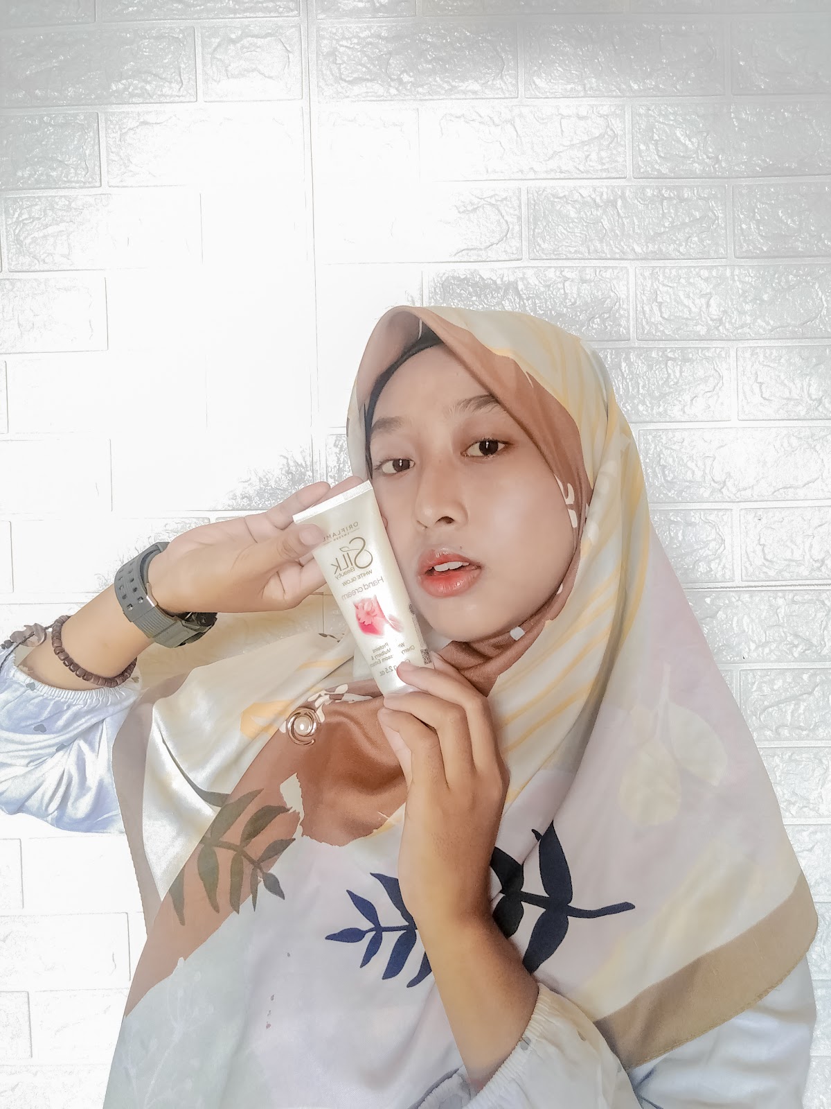 Oriflame (Aura Dean Putri)