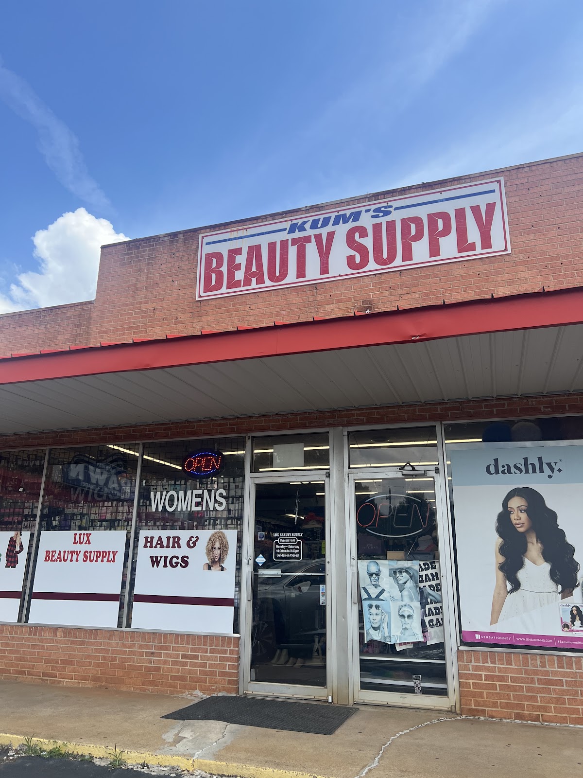 Kums beauty Supply