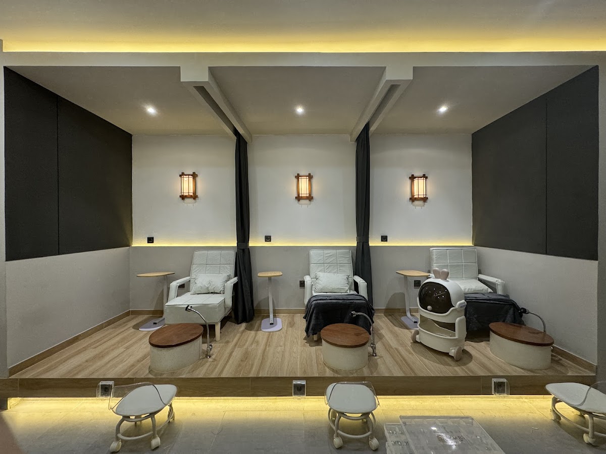 Hae Ra Kim Beauty House