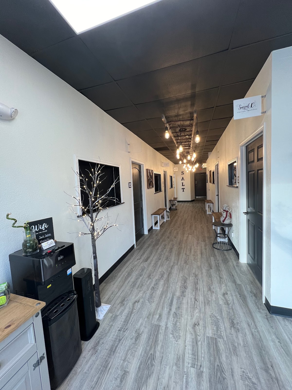 Salt Salon Suites