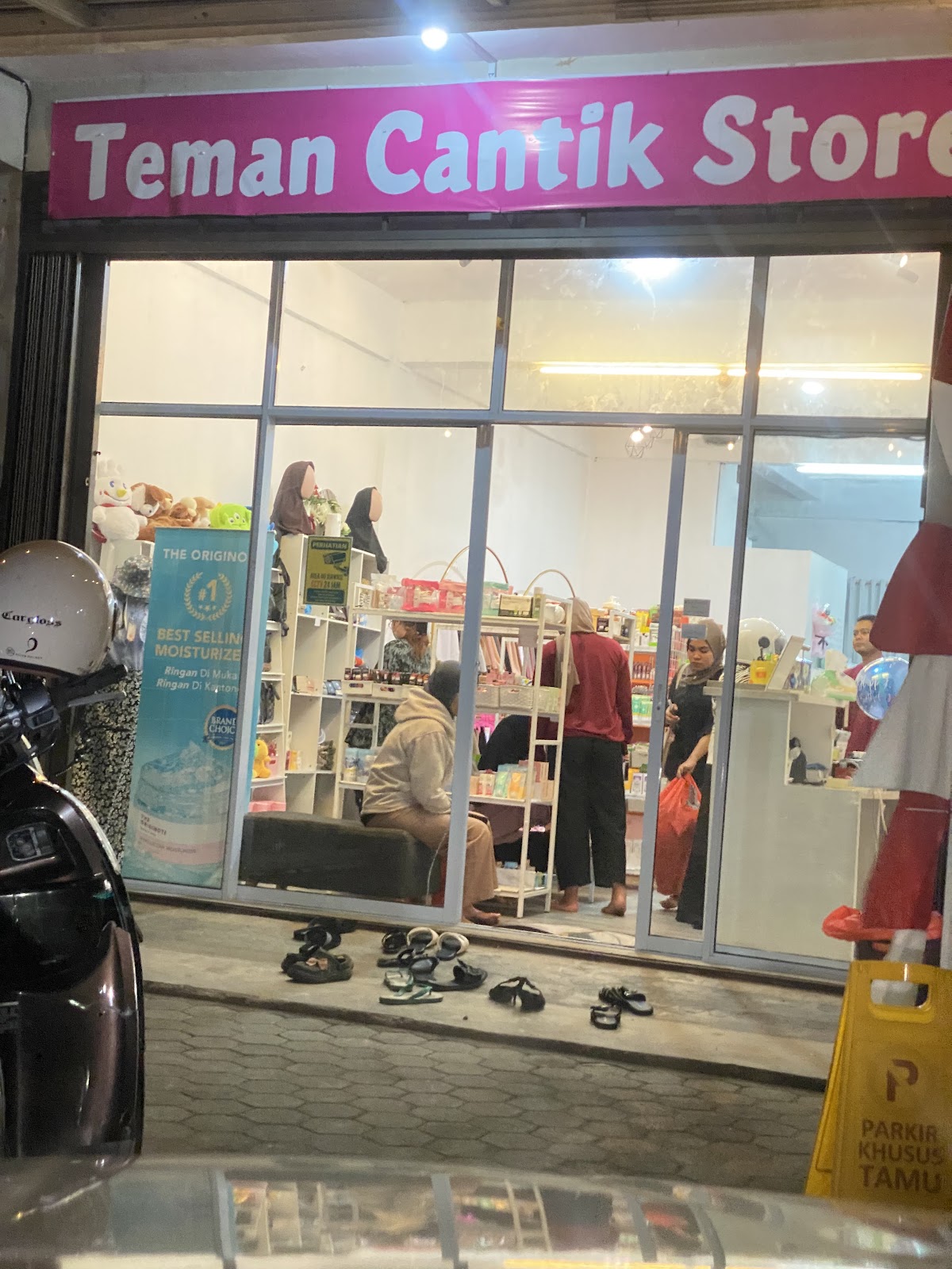 Teman Cantik store
