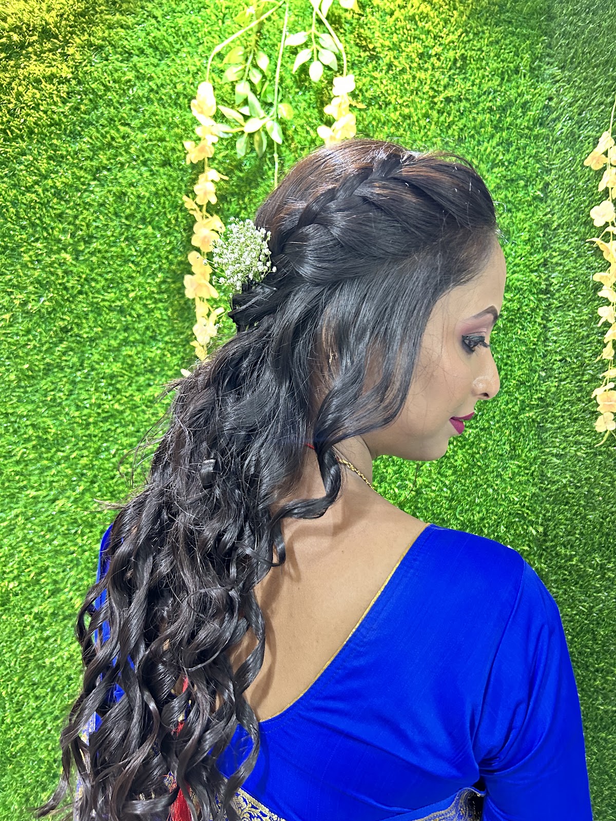 OM PARLOUR Hair & Makeup studio