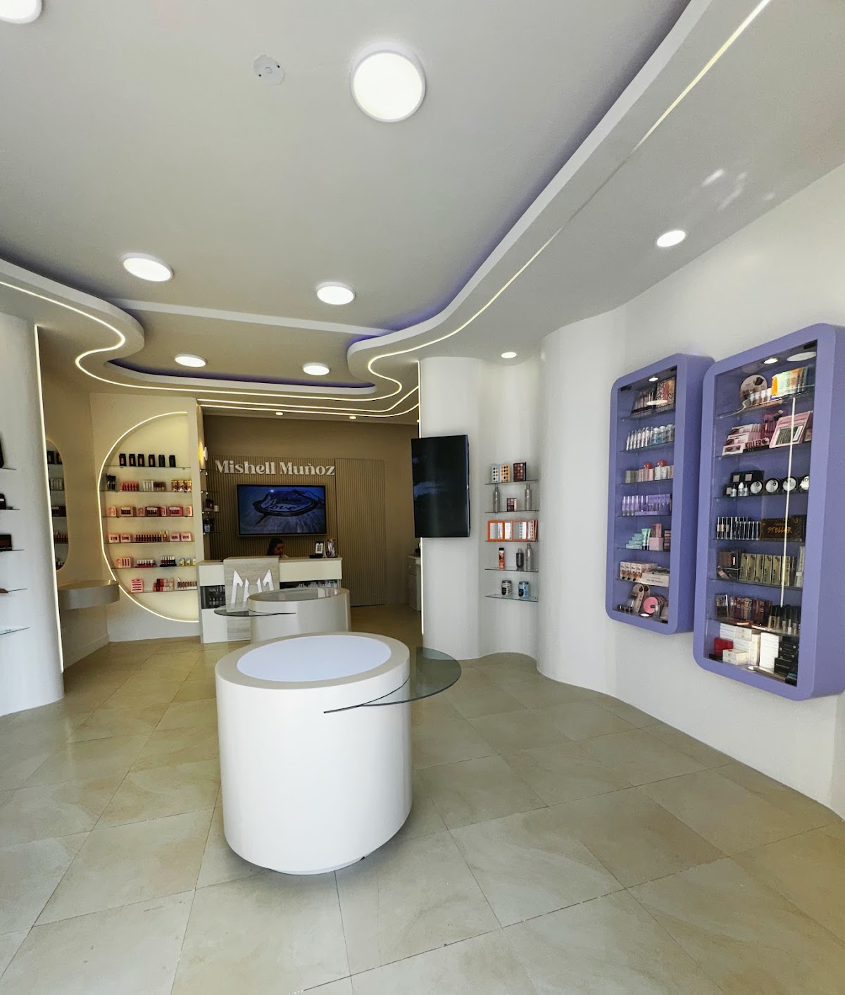 Mishell Munoz Shop