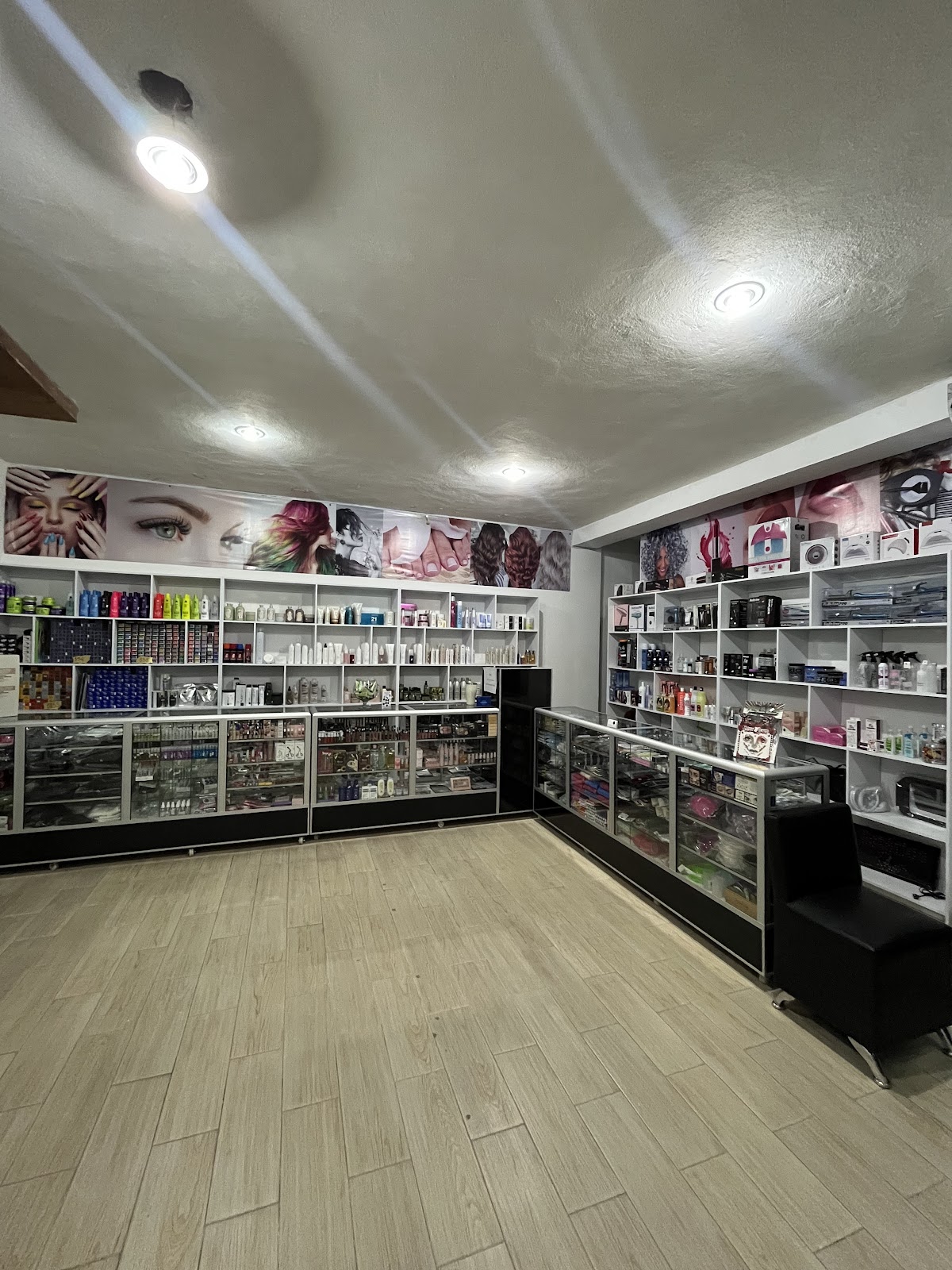MOA distribuidora de belleza