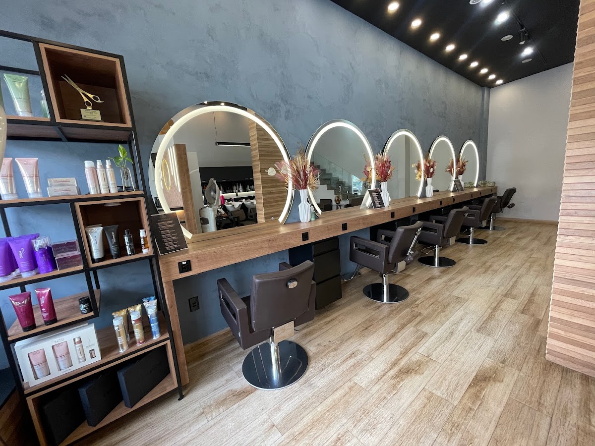 Studio B - Salao de Beleza Premium