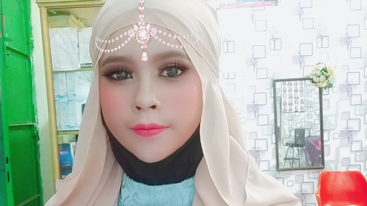 Maya Salon dan Rias