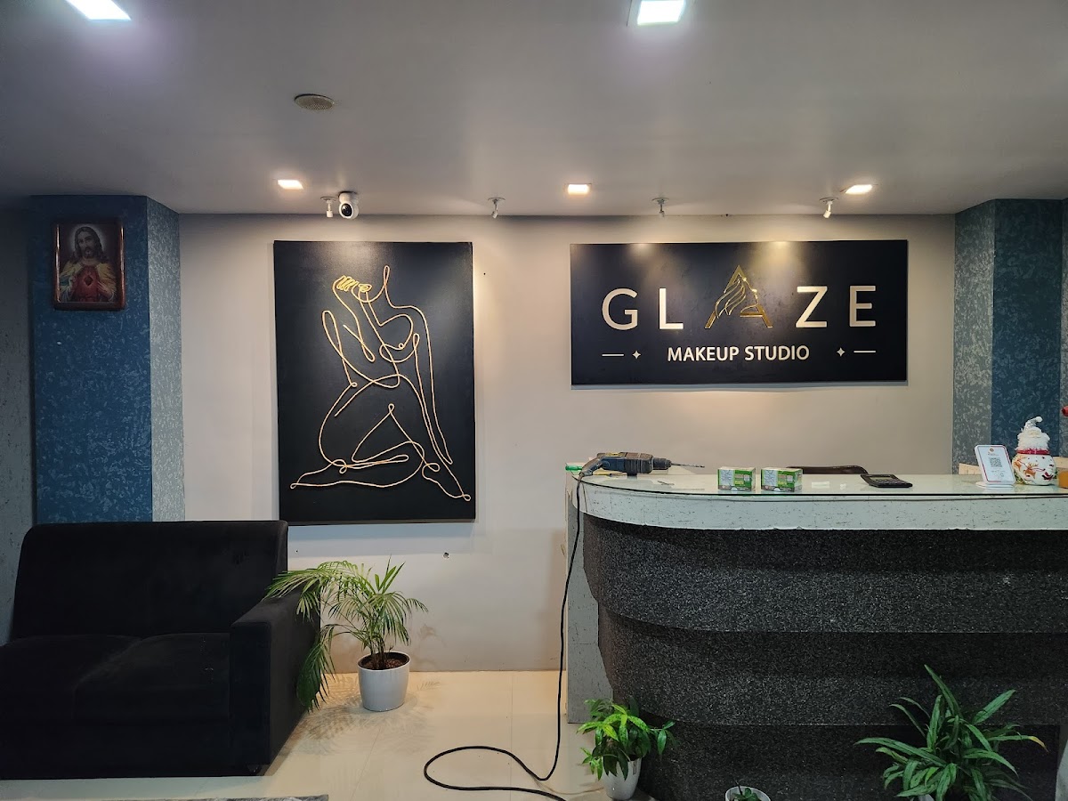 Glaze makeup studio and beauty salon