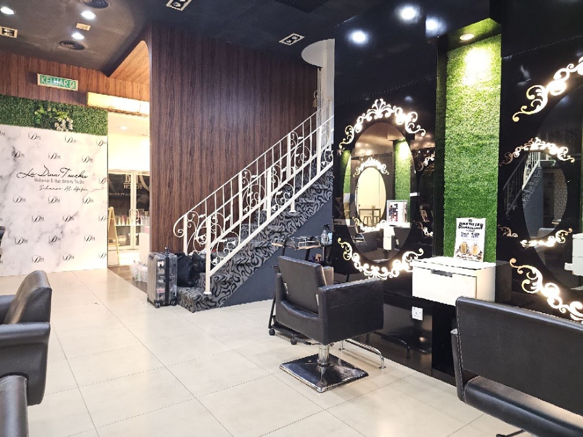 La Diva Hair and Makeup Studio