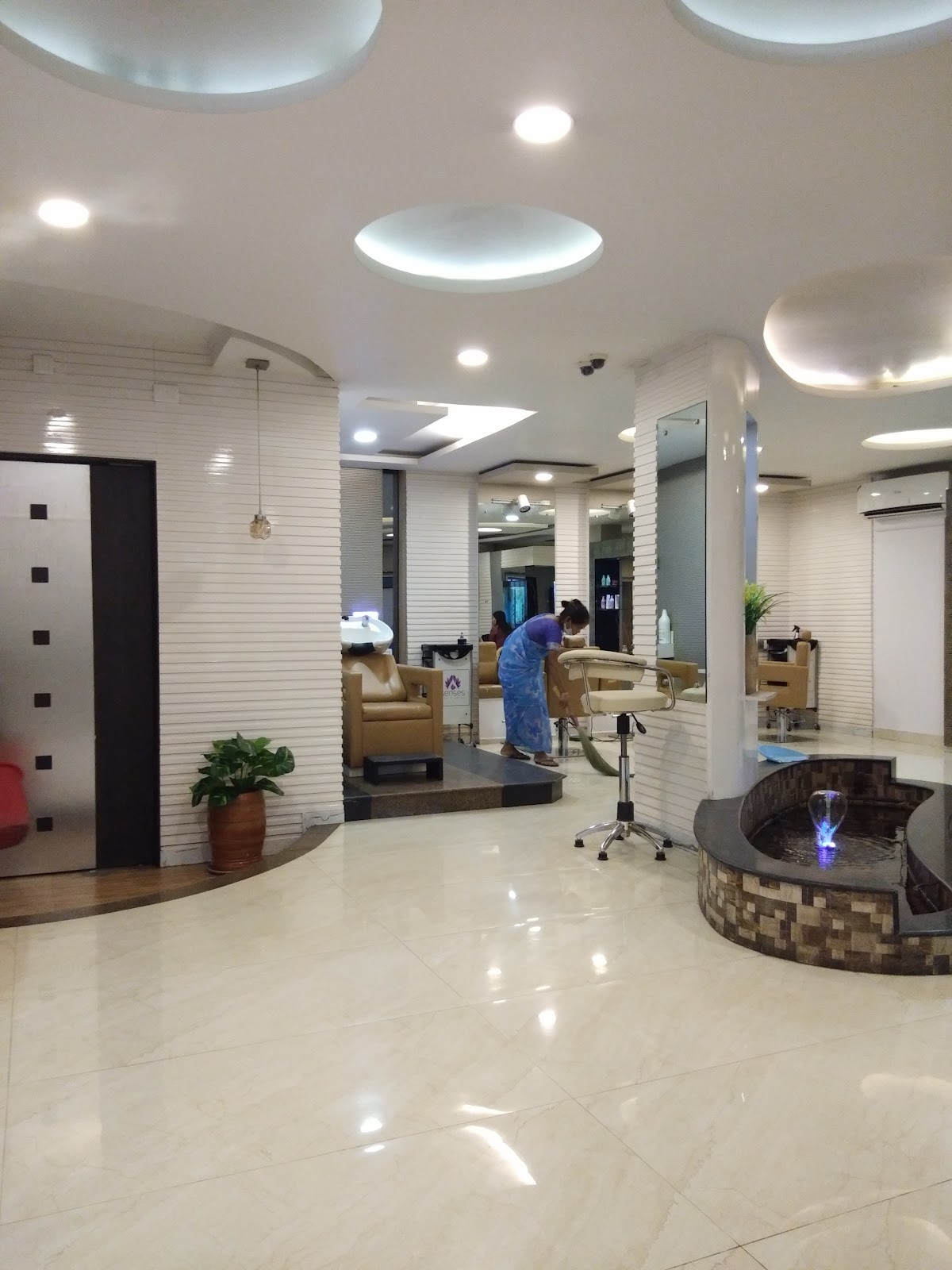 Senses Spa N Salon