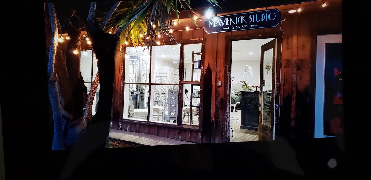 Maverick Studio A Salon