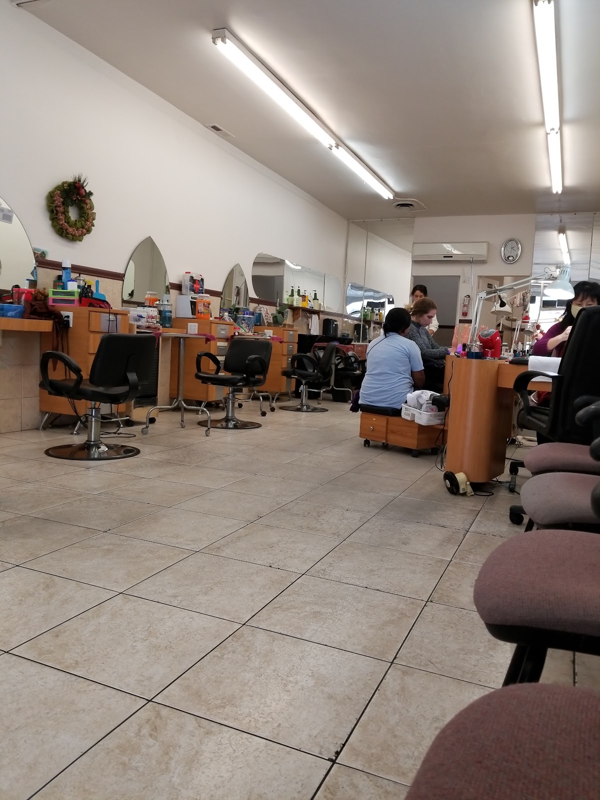 Expose Hair & Nail Salon