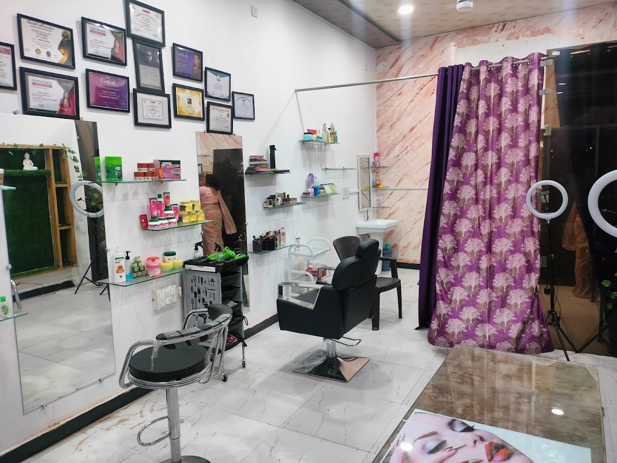 AAINA Beauty Studio