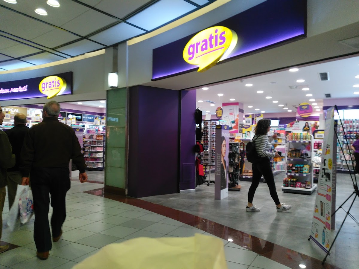 GRATIS