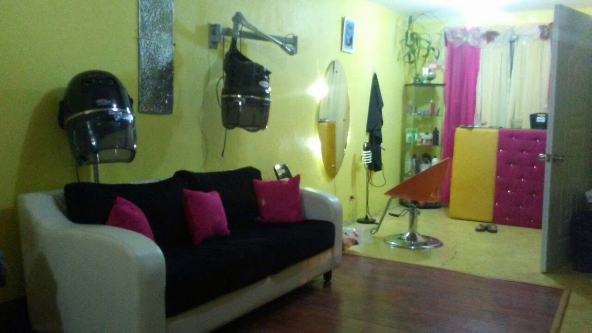 La Reyna Beauty Salon
