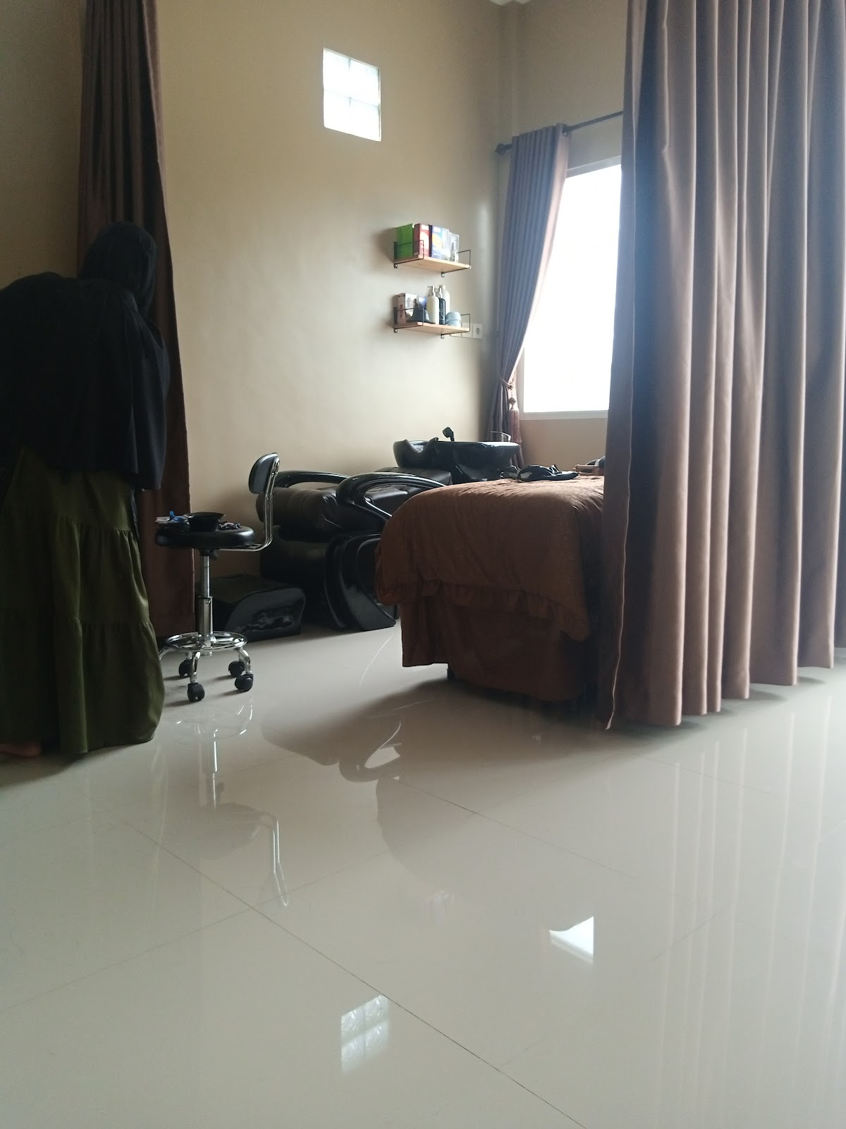 Aris Salon & Muslim Wedding
