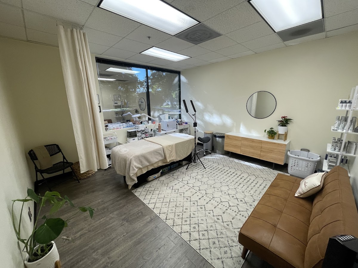 Lenox & Stone Skincare