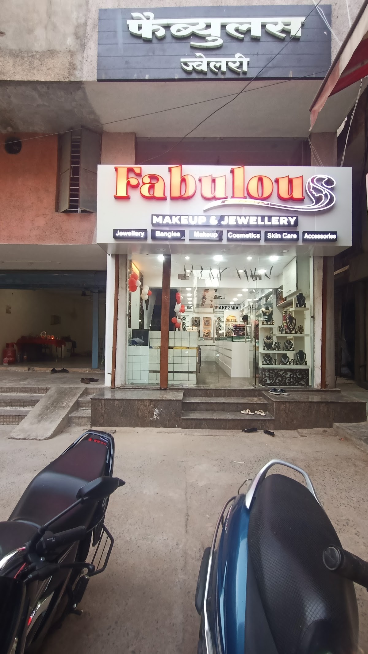 Fabulous Makeup & Jewellery