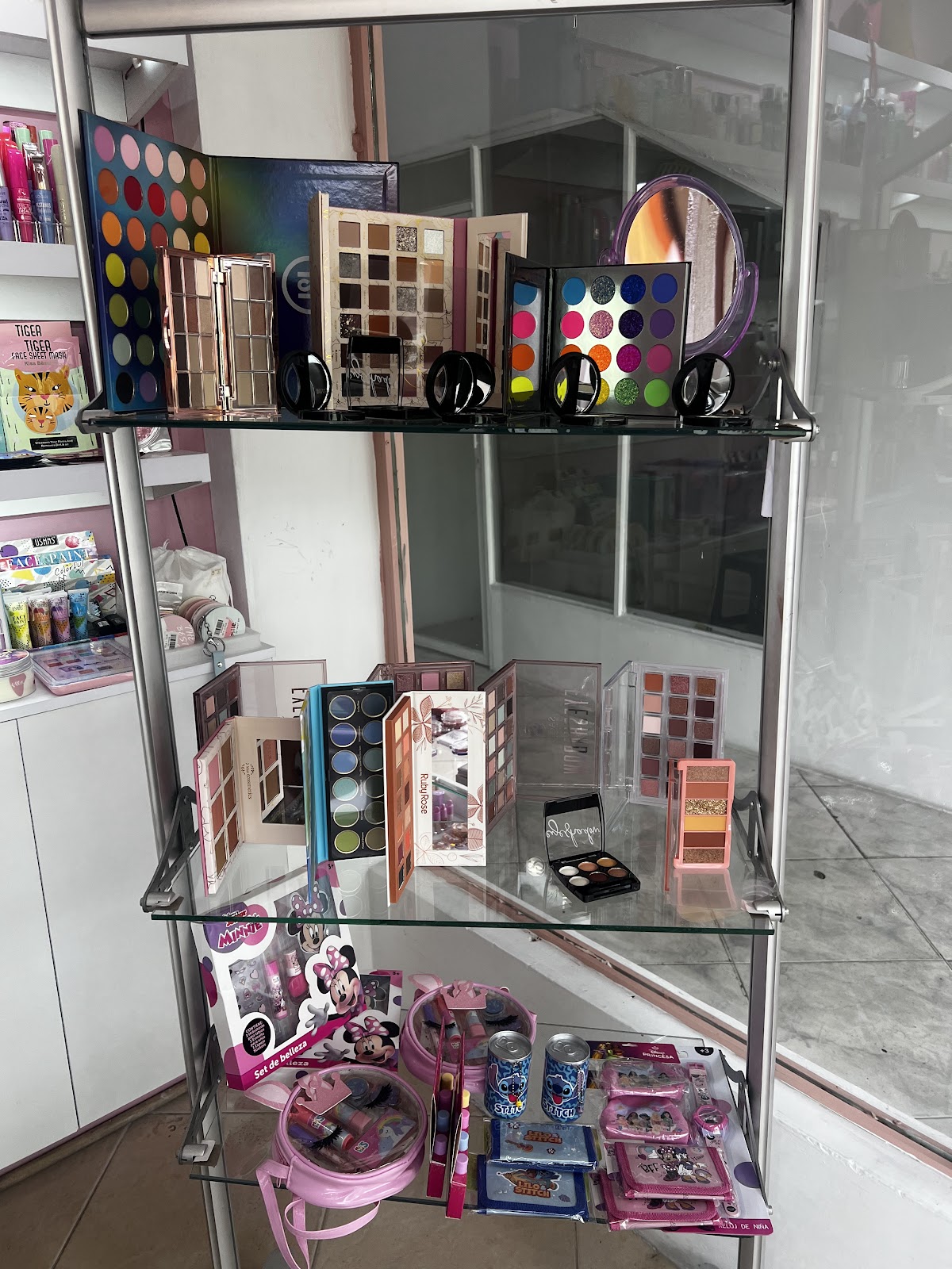 Luari Maquillaje