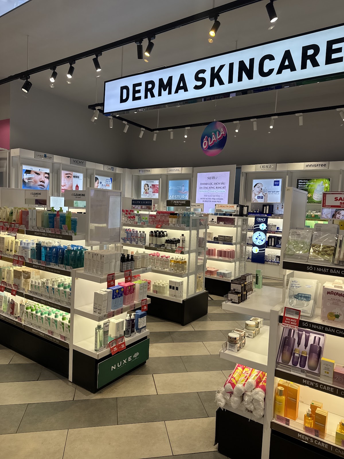 Beauty Box Aeon Bình Tân
