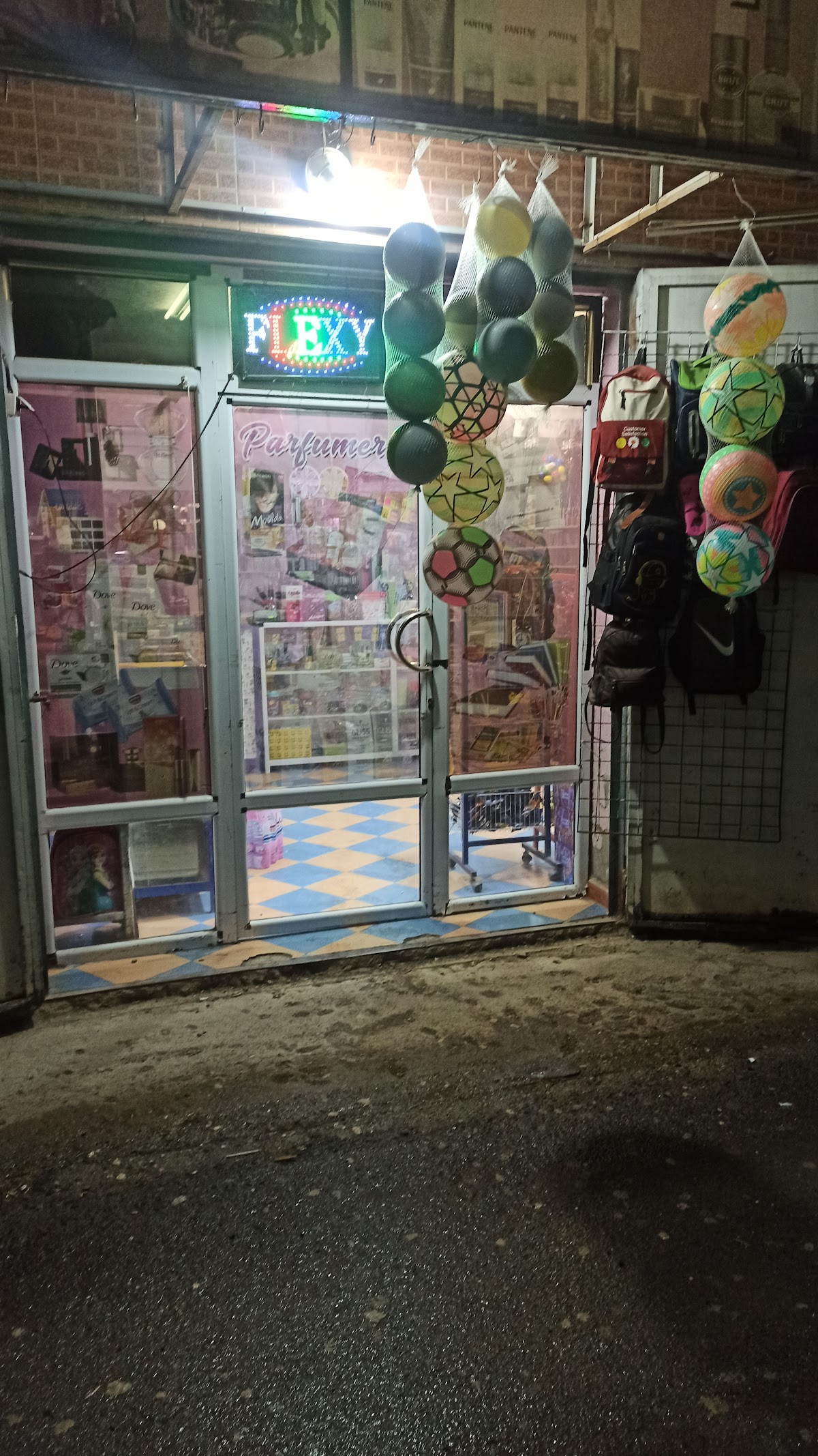 La Courfife Cosmetique Razik